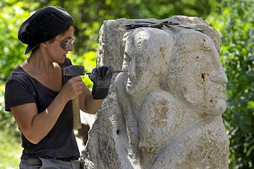 Nora Valdez Sculpts